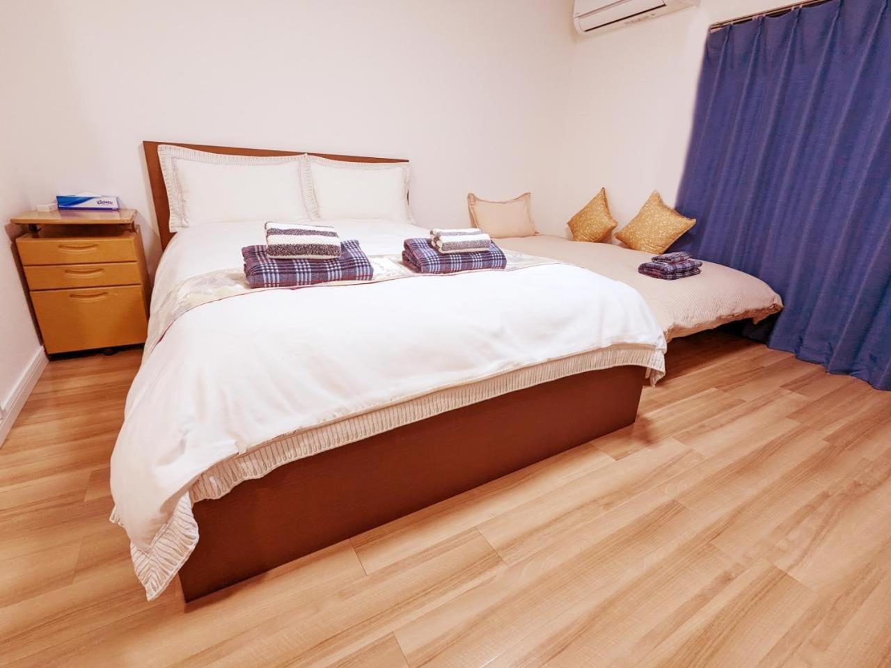 Rosenheim Tokyo Shinjuku Tokio Kamer foto