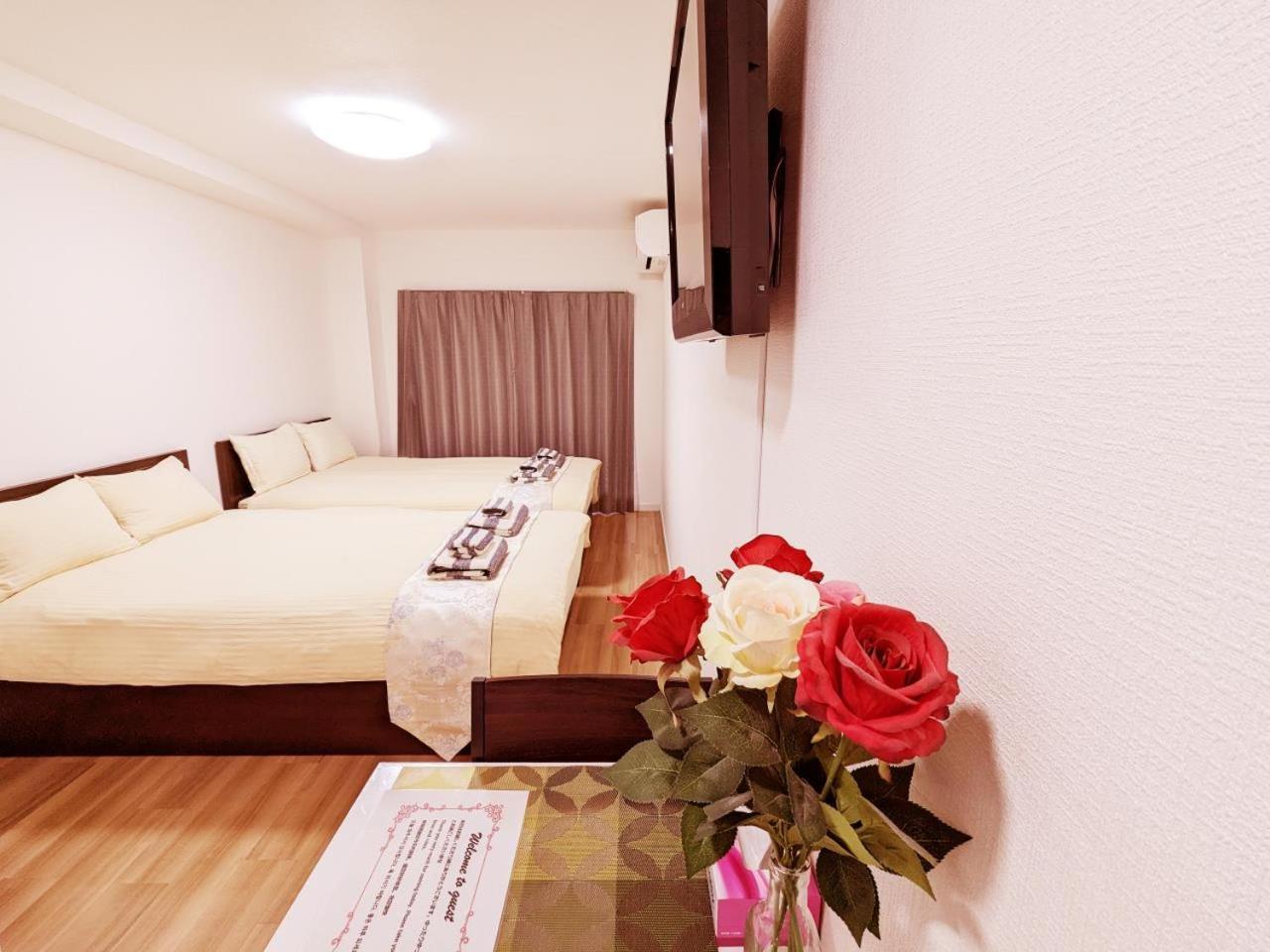 Rosenheim Tokyo Shinjuku Hotel Buitenkant foto